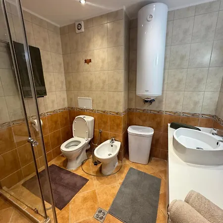 каса реал с 2 спальнями 2 этаж アパート