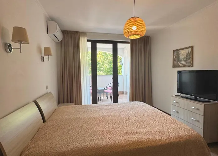 каса реал с 2 спальнями 2 этаж Апартамент *