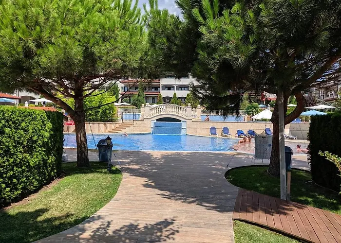 каса реал с 2 спальнями 2 этаж Апартамент *