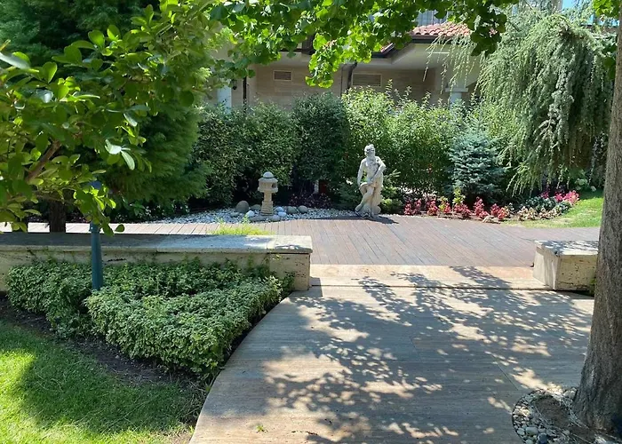 Апартамент каса реал с 2 спальнями 2 этаж *