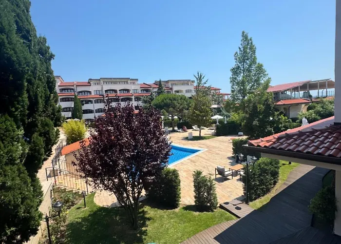 Апартамент каса реал с 2 спальнями 2 этаж