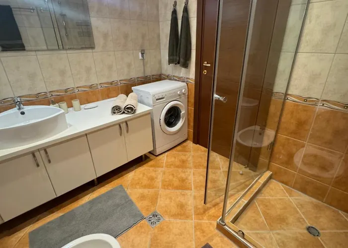 каса реал с 2 спальнями 2 этаж Апартамент