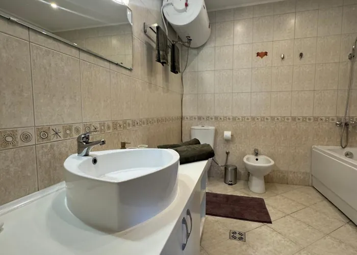 каса реал с 2 спальнями 2 этаж Апартамент *